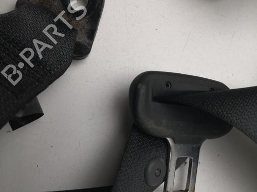 rear-right-seatbelt-renault-kadjar-ha_-hl_-2015-27208304 main image