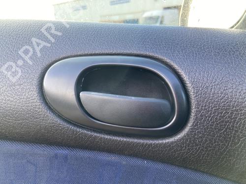 Used Front left interior door handle PEUGEOT 206 Hatchback (2A/C) 1.9 D (69 hp) 31941087