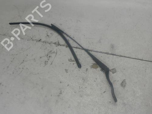Used Front windshield wiper arm OPEL CORSA E (X15) 1.3 CDTI (08, 68) (75 hp) 27125744