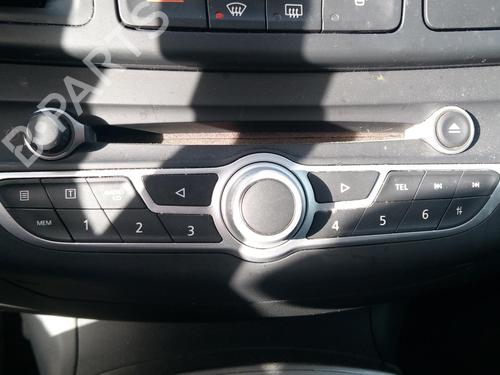 Used Radio RENAULT LAGUNA III (BT0/1) 2.0 dCi (BT07, BT0J, BT14, BT1A, BT1S) (131 hp) 27128912