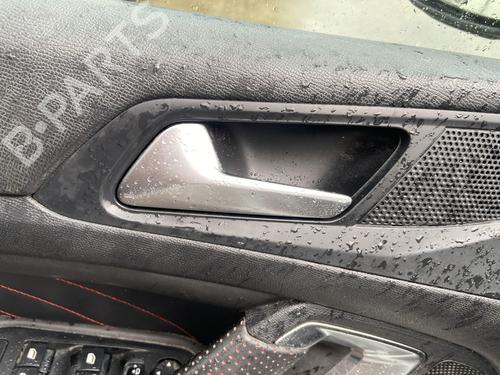 Used Front left interior door handle PEUGEOT 308 II (LB_, LP_, LW_, LH_, L3_) 1.6 BlueHDi 120 (120 hp) 31858923