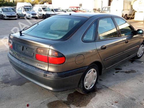 Used Rear axle RENAULT LAGUNA I (B56_, 556_) 1.8 (B56Z) (94 hp) 32121825