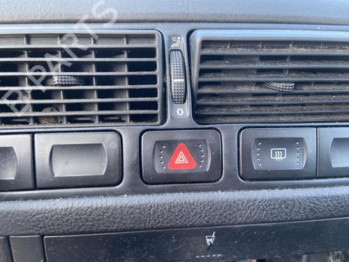 Used Warning switch VW GOLF IV (1J1) 1.9 TDI (90 hp) 27105729