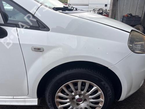Used Right front fenders Right front fenders FIAT PUNTO EVO (199_) 1.3 D Multijet (84 hp) 39970204 39970204