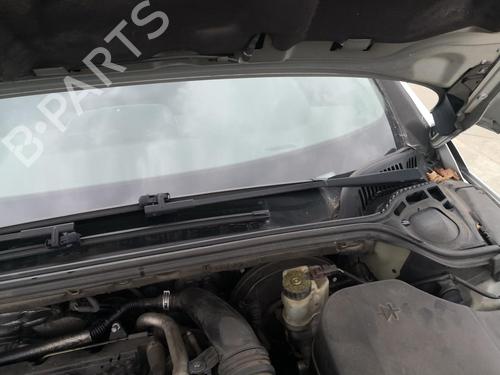 Used Front windshield wiper arm PEUGEOT 407 (6D_) 2.0 HDi 135 (6DRHRH, 6DRHRE, 6DRHRG, 6DRHRJ) (136 hp) 27104981