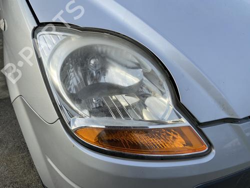 Used Right headlight CHEVROLET MATIZ (M200, M250) 0.8 (52 hp) 31136123