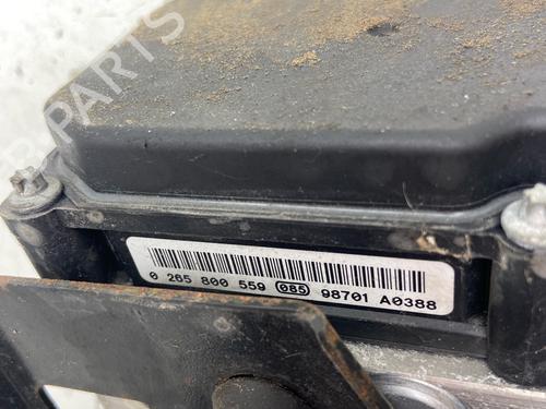 abs-pump-renault-clio-iii-br01-cr01-2005-2006-2007-2008-2009-2010-2011-2012-2013-2014-27138162 main image