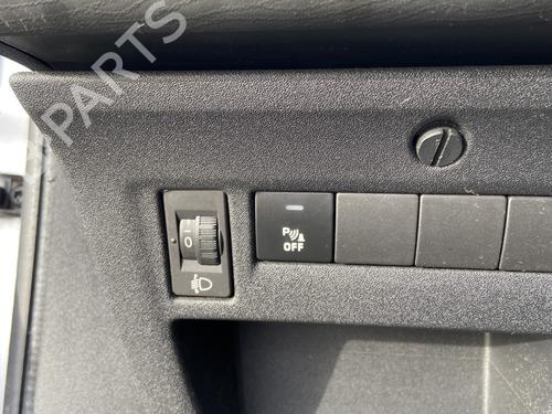 Używane Przełącznik świateł CITROËN C4 I (LC_) 1.6 16V (109 hp) 30851468