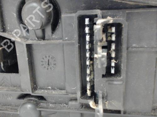 Right taillight PEUGEOT 306 Hatchback (7A, 7C, N3, N5) 1.9 DT | BP27119252C35