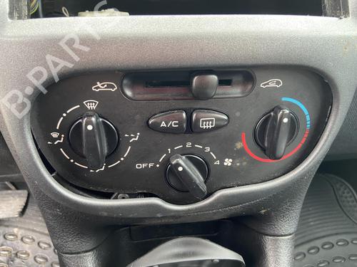 Airco bedieningspaneel PEUGEOT 206 Hatchback (2A/C) 1.1 i (60 hp) 27105892