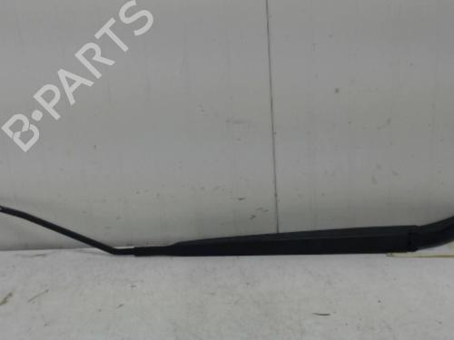 Used Front windshield wiper arm RENAULT MEGANE III Hatchback (BZ0/1_, B3_) 1.5 dCi (BZ0C) (90 hp) 27117582
