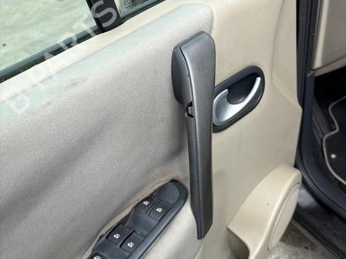 Used Left front window switch Left front window switch 37035073 37035073