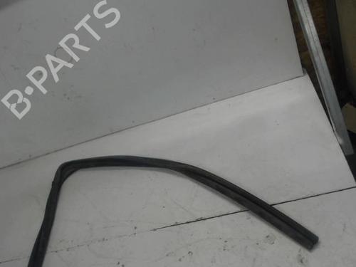Used Rubber door seal RENAULT ZOE (BFM_) ZOE (88 hp) 27129324