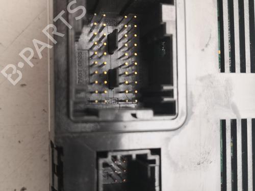 climate-control-peugeot-5008-0u_-0e_-2009-2010-2011-2012-2013-2014-2015-2016-2017-27137587 main image