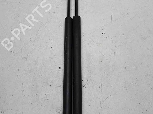 tailgate-lift-support-citroen-saxo-s0-s1-1996-1997-1998-1999-2000-2001-2002-2003-2004-36684509 main image