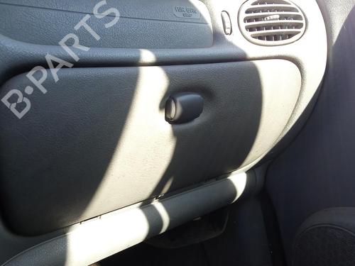 Used Glove box RENAULT SCÉNIC I MPV (JA0/1_, FA0_) 1.6 (JA00, JA16, JA15, JA19, JA1V, JA2B, JA2C, JA0B,... (107 hp) 27137830