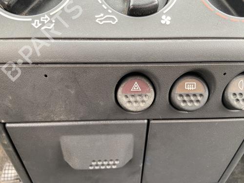 Used Warning switch PEUGEOT 205 II (20A/C) 1.7 Diesel (60 hp) 28212313
