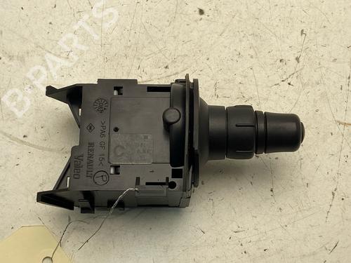 Used Switch Switch RENAULT SCÉNIC II (JM0/1_) 1.5 dCi (JM1E, JM16) (106 hp) 40033098 40033098