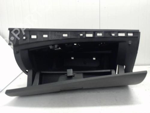 Used Glove box RENAULT MEGANE III Hatchback (BZ0/1_, B3_) 1.5 dCi (BZ0C) (90 hp) 27117583