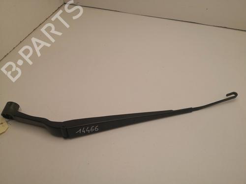 Used Front windshield wiper arm RENAULT KADJAR (HA_, HL_) 1.5 dCi 110 (HLA3) (110 hp) 27136261