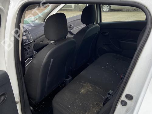 Used Rubber door seal DACIA SANDERO II 1.0 SCe 75 (B8JC, B8JD, B8NC) (73 hp) 32497815