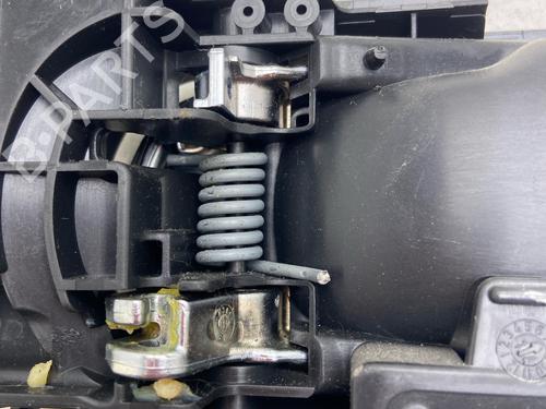 puxador-interior-tras-direito-citroen-c4-cactus-2014-30329033 main image