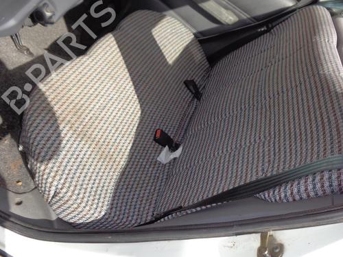 Sedile posteriore Sedile posteriore FORD FIESTA III (GFJ) 1.1 (55 hp) 27122934 27122934