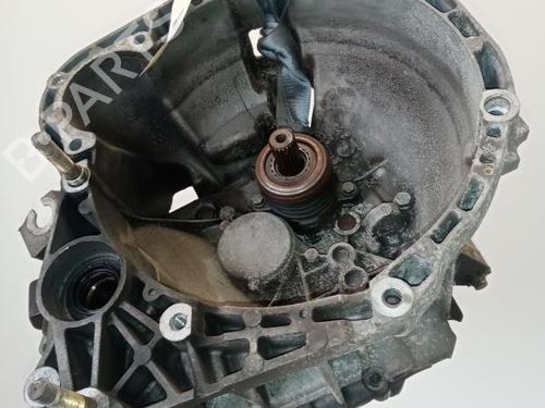 Used Gearbox ALFA ROMEO 147 (937_) 1.6 16V T.SPARK (937.AXA1A, 937.AXB1A, 937.BXB1A) (120 hp) 27118666