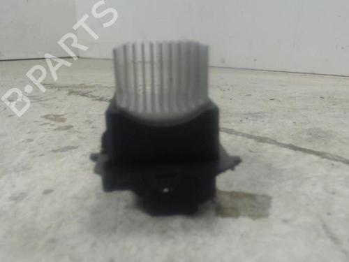 Used Heater resistor Heater resistor CITROËN C3 III (SX) 1.2 PureTech 82 (83 hp) 27134859 27134859