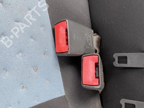 Sikkerhetsbelte-spenne FIAT PUNTO (188_) 1.2 60 (188.030, .050, .130, .150, .230, .250) (60 hp) 31654826