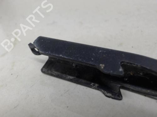 Used Front windshield wiper arm VW CRAFTER 30-50 Van (2E_) 2.5 TDI (109 hp) 27118160