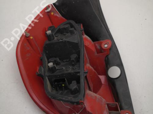 right-taillight-renault-clio-iii-br01-cr01-2005-2006-2007-2008-2009-2010-2011-2012-2013-2014-32864892 main image