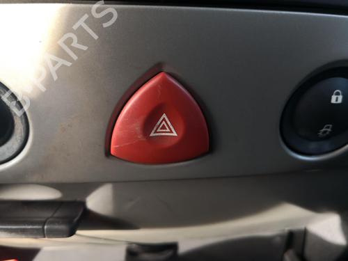 Used Warning switch RENAULT MEGANE II (BM0/1_, CM0/1_) 1.9 dCi (BM0G, CM0G) (120 hp) 27130569