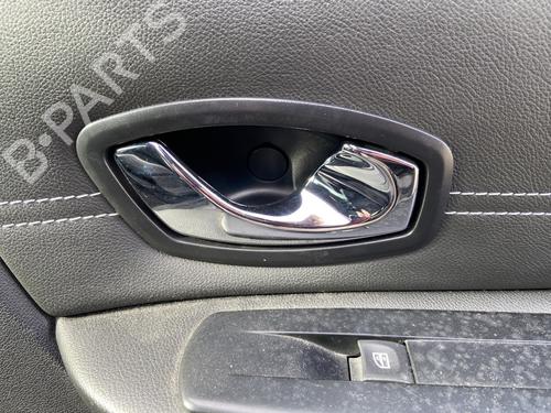 Højre fortil invendig håndtag RENAULT SCÉNIC III (JZ0/1_) 1.5 dCi (JZ02, JZ0R) (95 hp) 31279831