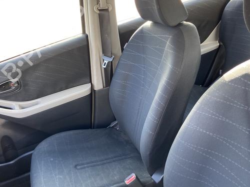 Stol høyre foran TOYOTA YARIS (_P9_) 1.4 D-4D (NLP90_, NLP90R) (90 hp) 31953438