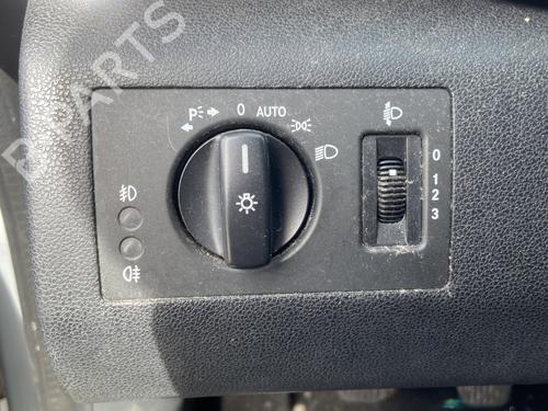 Used Headlight switch MERCEDES-BENZ B-CLASS Sports Tourer (W245) B 180 CDI (245.207) (109 hp) 28295469