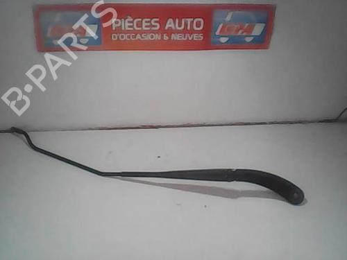 Used Front windshield wiper arm RENAULT MEGANE II (BM0/1_, CM0/1_) 1.5 dCi (BM02, BM13, BM2A, CM02, CM13) (101 hp) 27115888