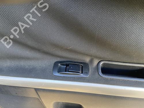 Used Right rear window switch Right rear window switch 38926244 38926244