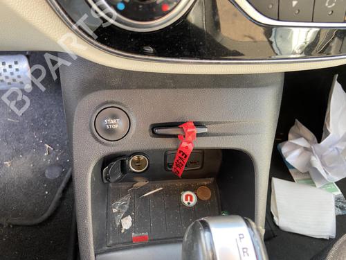 Used Card reader RENAULT CAPTUR I (J5_, H5_) 1.2 TCe 120 (118 hp) 27107138