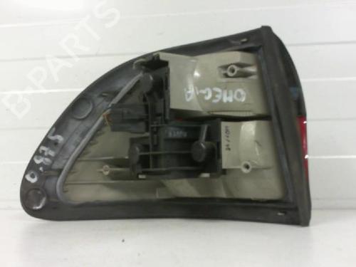 Used Right taillight OPEL OMEGA B Estate (V94) [1994-2003]  27133374