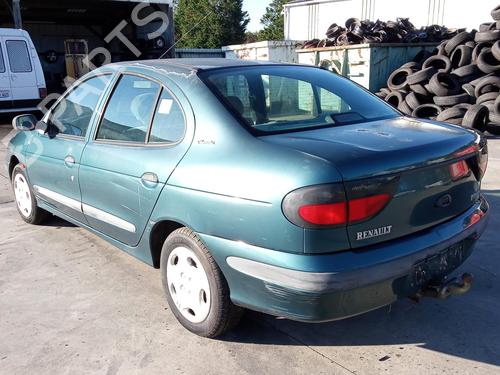 Used Rear axle RENAULT MEGANE I (BA0/1_) 1.6 e (BA0F, BA0S) (90 hp) 32121830