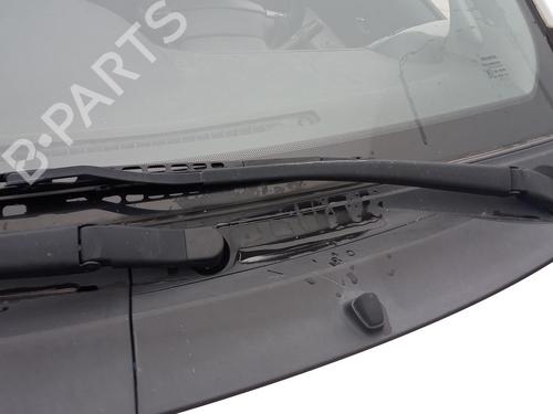 Used Front windshield wiper arm TOYOTA YARIS (_P9_) 1.33 VVT-i (NSP90_, NSP90R) (100 hp) 27139498