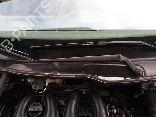 Used Front windshield wiper arm PEUGEOT 206 Hatchback (2A/C) 1.9 D (69 hp) 27145054