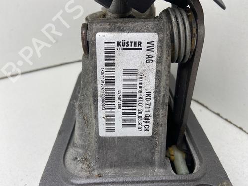 Used Gear lever Gear lever VW EOS (1F7, 1F8) 2.0 TDI 16V (140 hp) 27131308 27131308