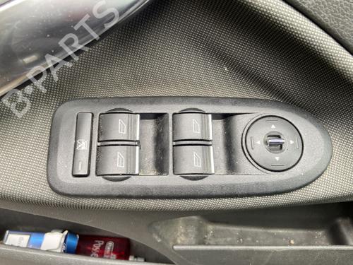 BP30003469I27 main image