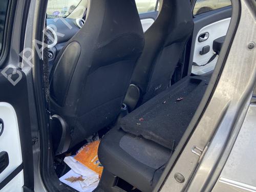 Used Rubber door seal RENAULT TWINGO III (BCM_, BCA_) 0.9 TCe 90 (BCM9, BCM2) (90 hp) 32067467