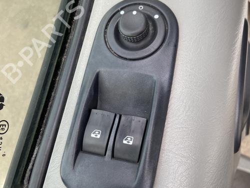 left-front-window-switch-renault-trafic-ii-bus-jl-2001-30820878 main image