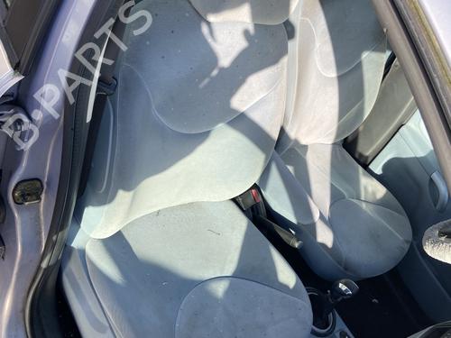 Stol høyre foran CITROËN C3 I (FC_, FN_) 1.4 HDi (68 hp) 31950919