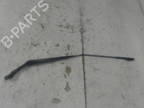 Used Front windshield wiper arm AUDI A3 Sportback (8VA, 8VF) 2.0 TDI (150 hp) 27134692