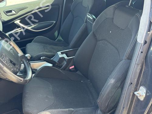 Used Front left seatbelt Front left seatbelt 38679837 38679837